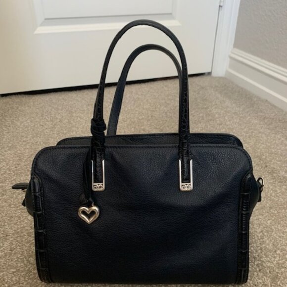 NWOT Brighton Raven Soft Satchel Pebbled Leather Crossbody Bag Heart Charm - Picture 2 of 16